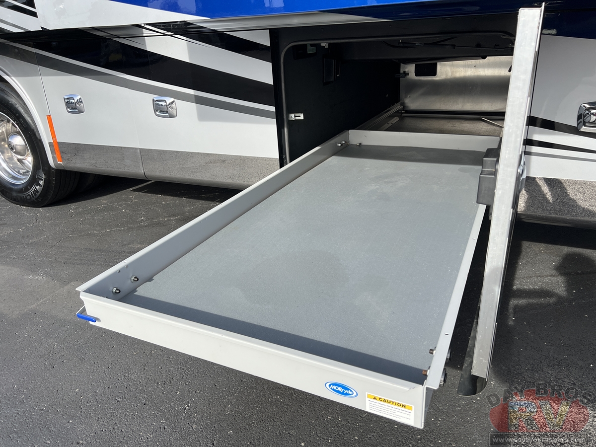 2022 Tiffin Motorhomes Allegro Bus Motorhome