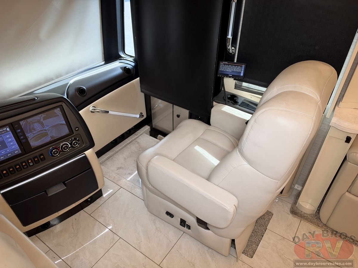2022 Tiffin Motorhomes Allegro Bus Motorhome