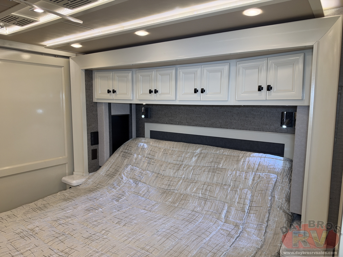 2022 Tiffin Motorhomes Allegro Bus Motorhome