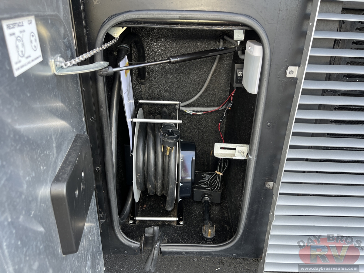 2022 Tiffin Motorhomes Allegro Bus Motorhome