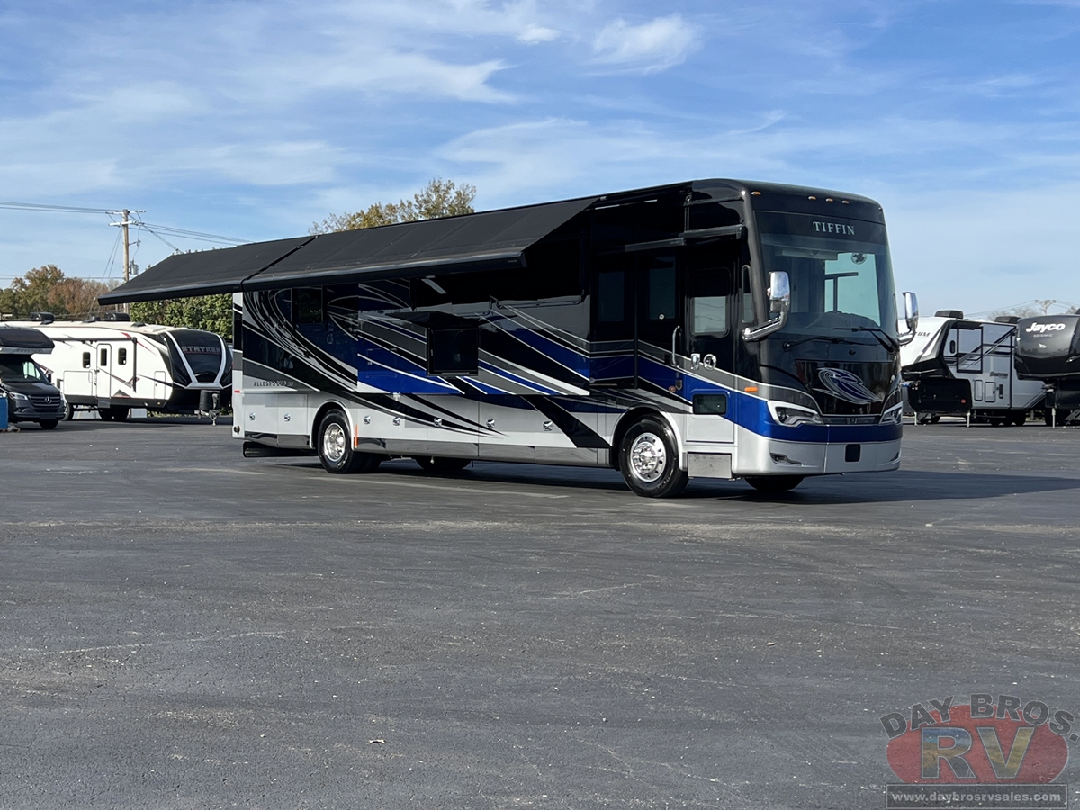2022 Tiffin Motorhomes Allegro Bus Motorhome