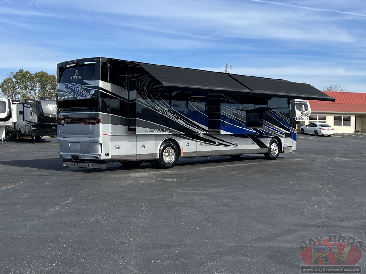 2022 Tiffin Motorhomes Allegro Bus Motorhome