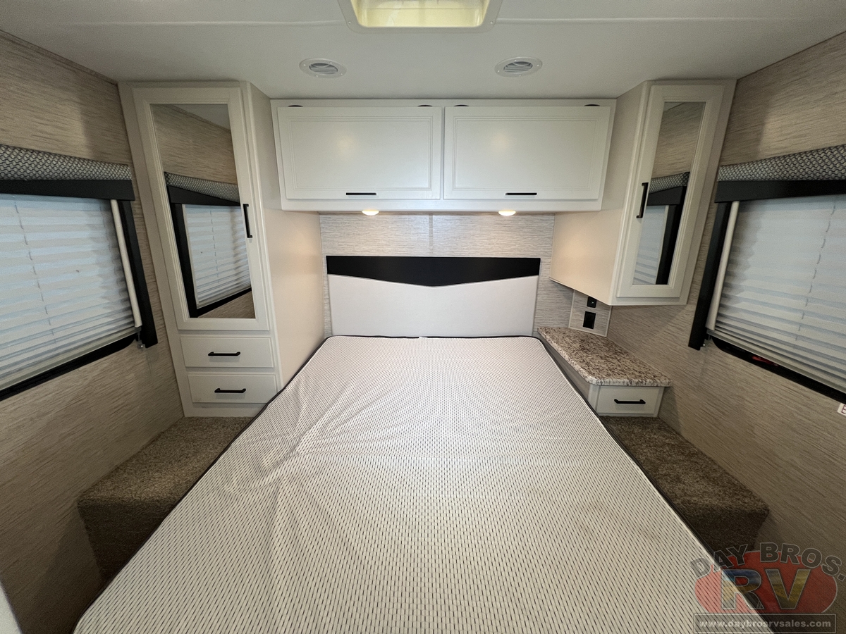2023 Thor Motor Coach Freedom Elite Motorhome