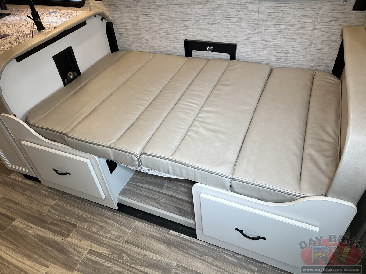 2023 Thor Motor Coach Freedom Elite Motorhome
