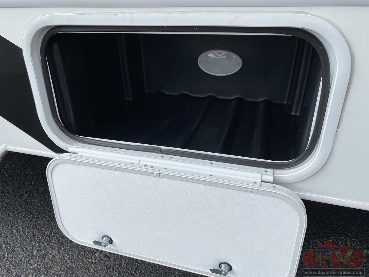 2023 Thor Motor Coach Freedom Elite Motorhome