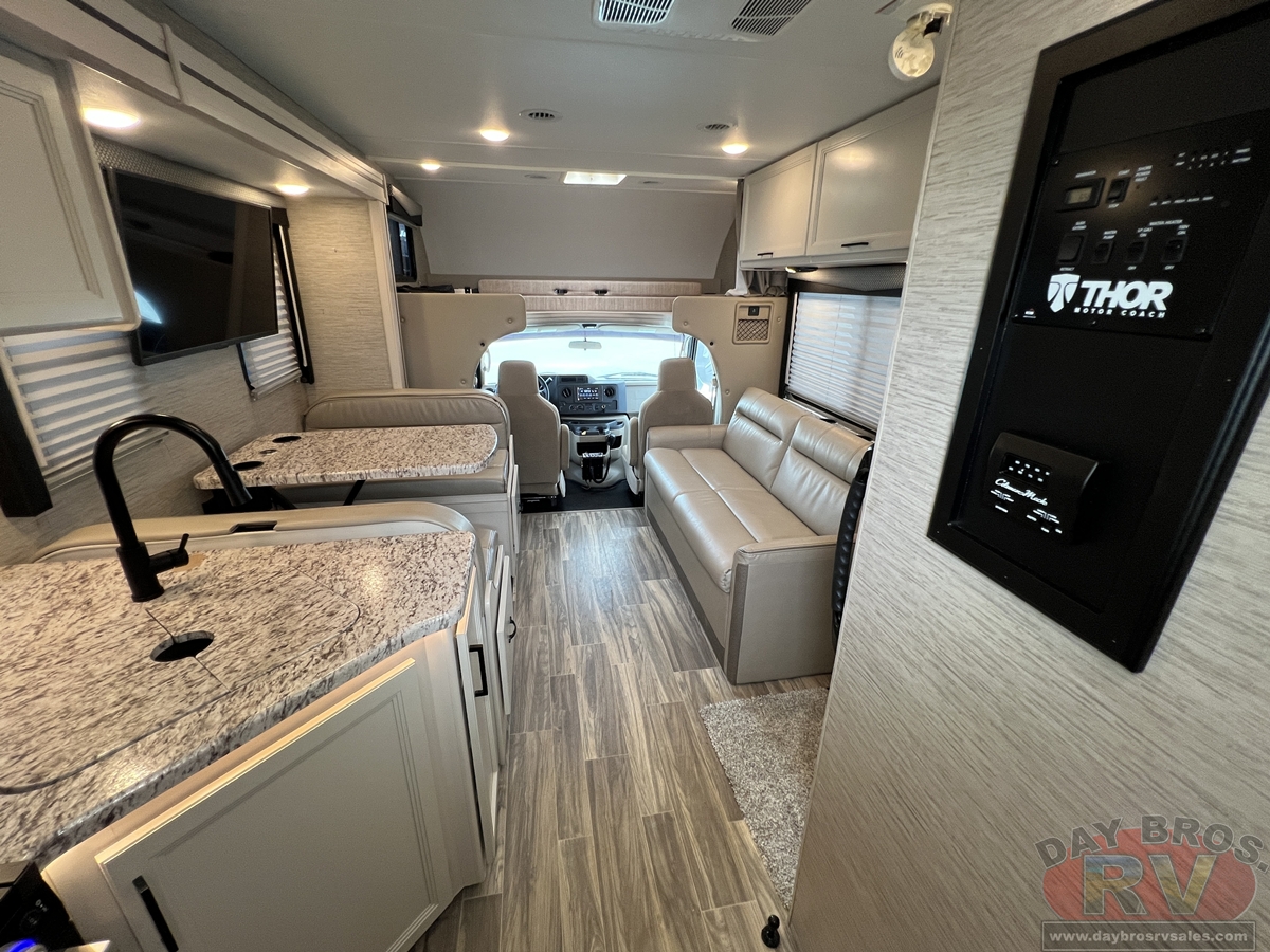2023 Thor Motor Coach Freedom Elite Motorhome