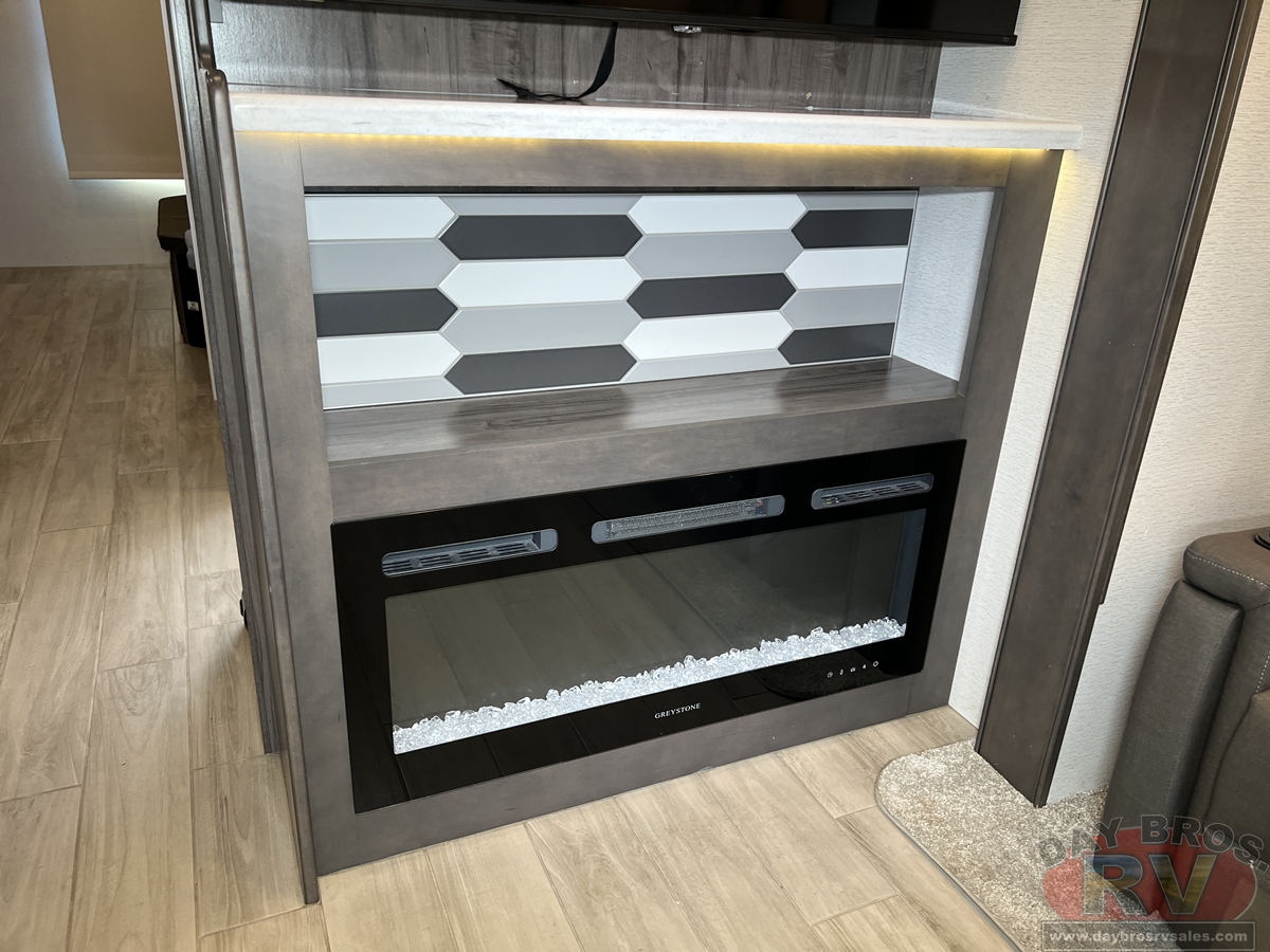 2025 Entegra Coach Accolade XL 37L Motorhome