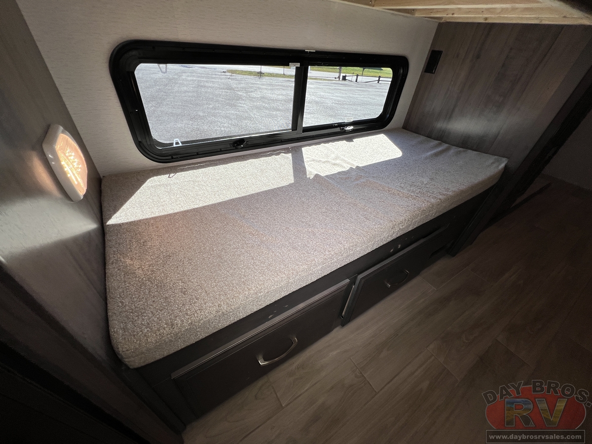 2025 Entegra Coach Accolade XL 37L Motorhome