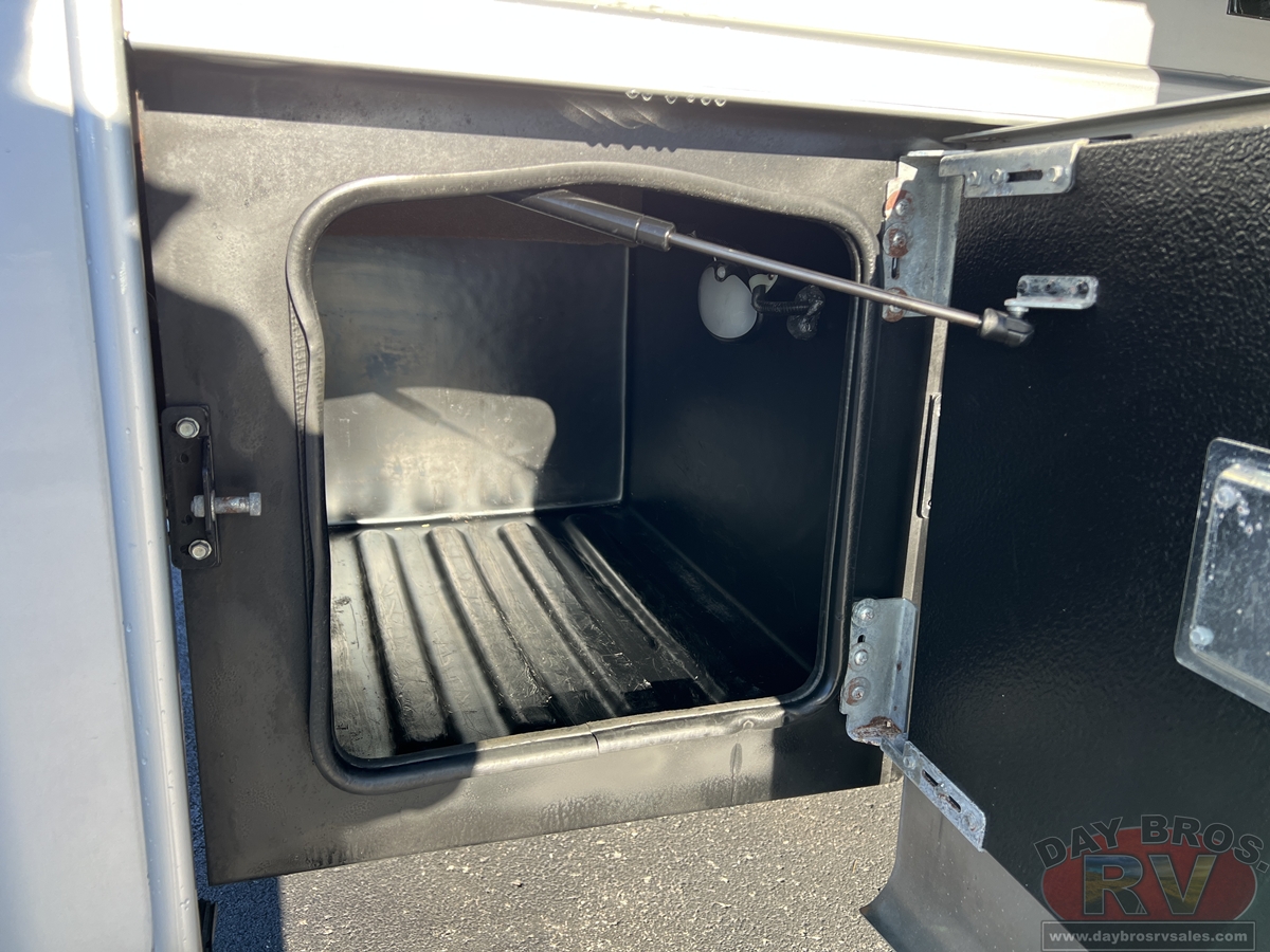 2025 Entegra Coach Accolade XL 37L Motorhome