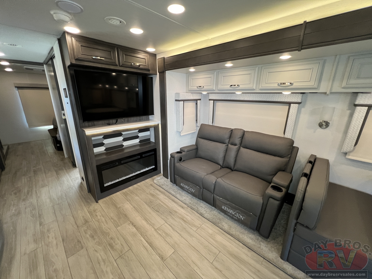 2025 Entegra Coach Accolade XL 37L Motorhome