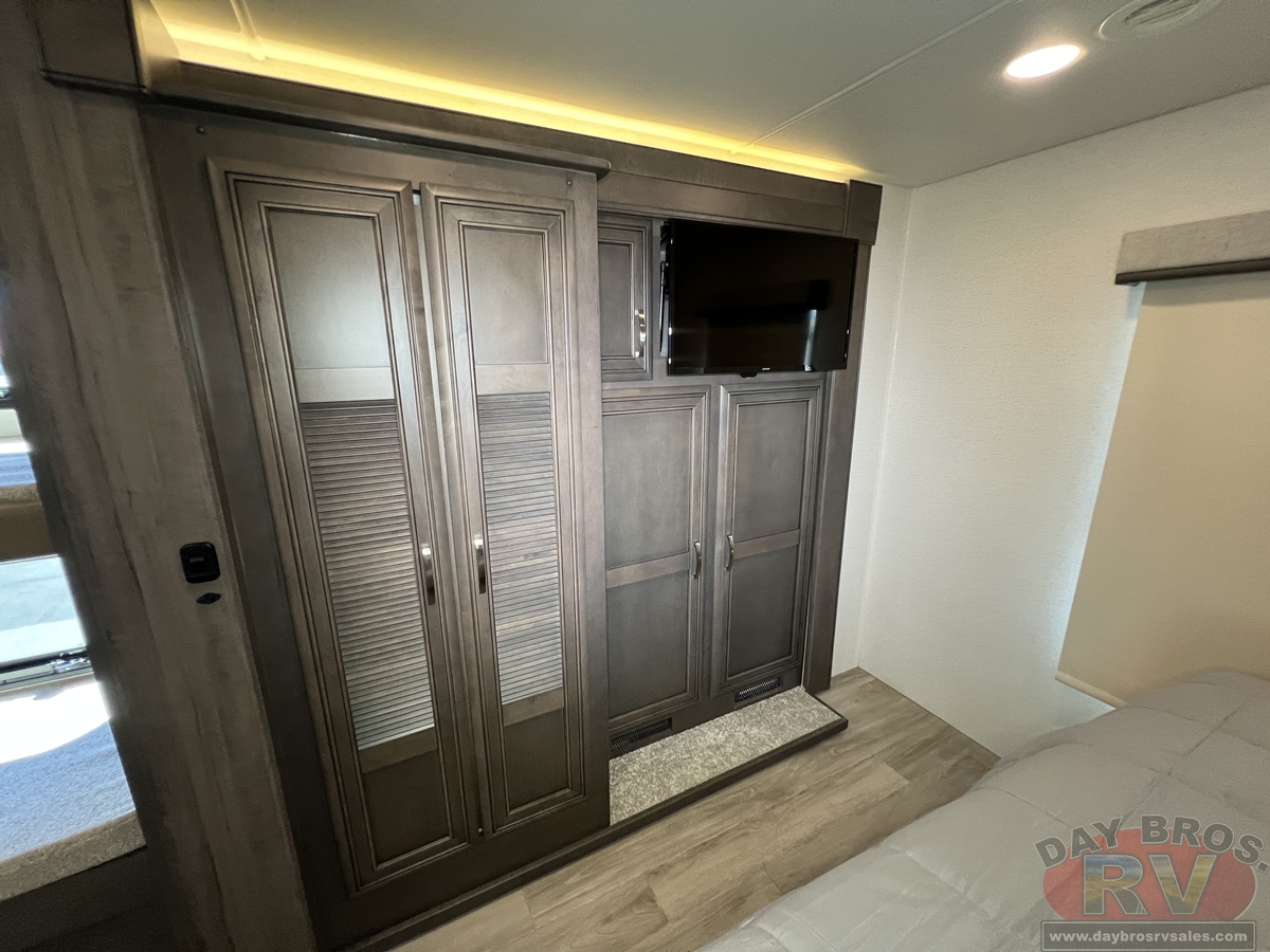 2025 Entegra Coach Accolade XL 37L Motorhome