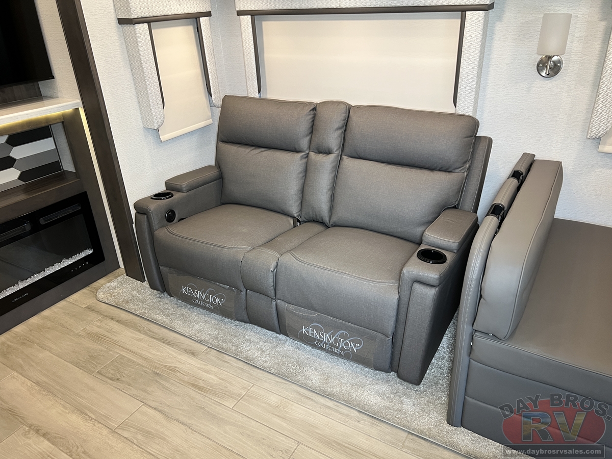 2025 Entegra Coach Accolade XL 37L Motorhome