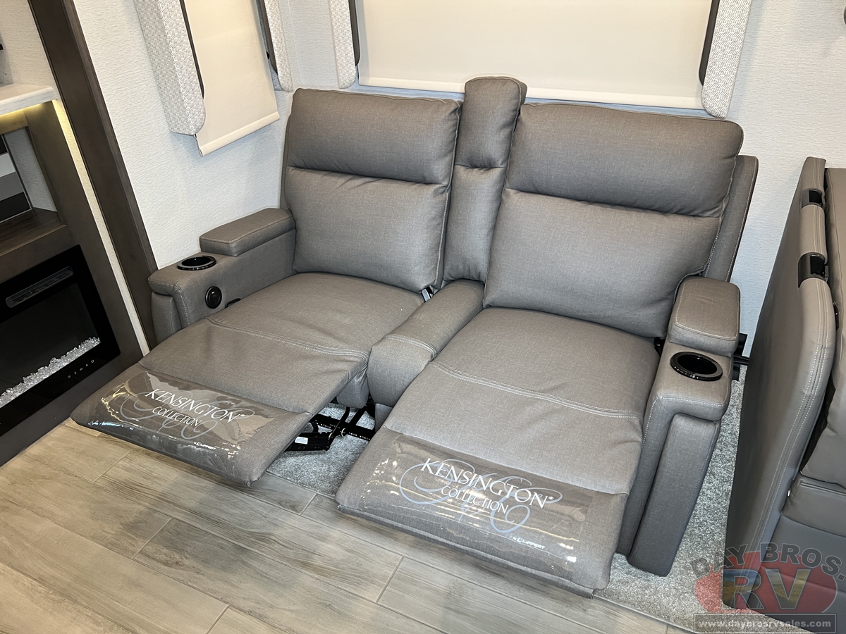 2025 Entegra Coach Accolade XL 37L Motorhome
