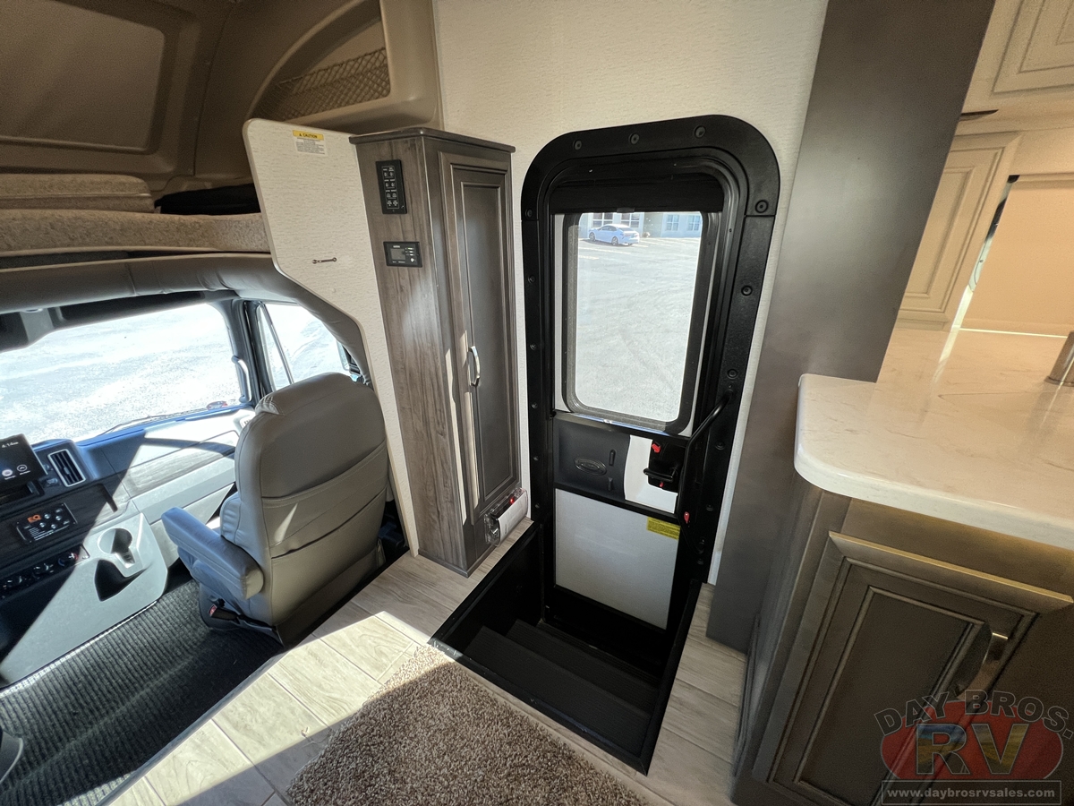 2025 Entegra Coach Accolade XL 37L Motorhome
