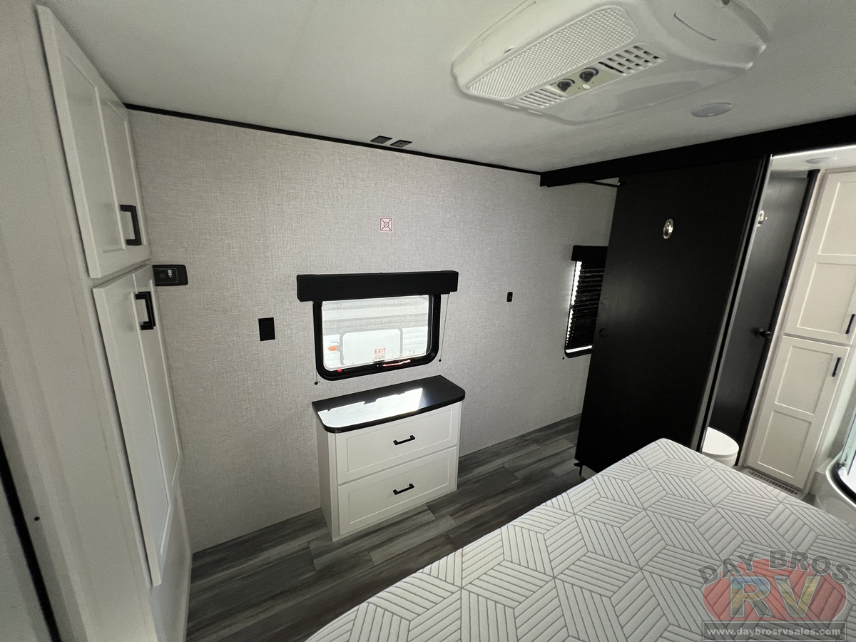 2025 Jayco Jay Flight SLX 290RKS Travel Trailer