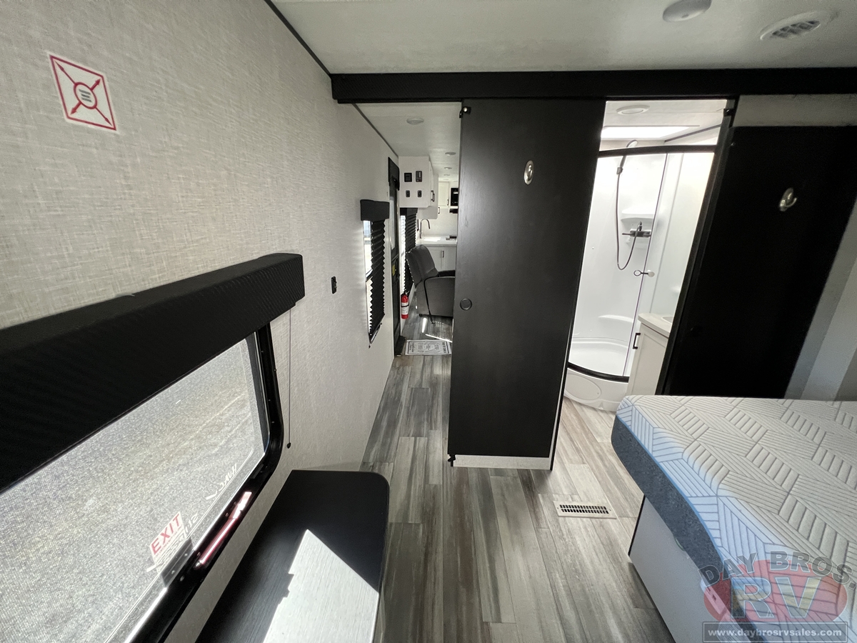 2025 Jayco Jay Flight SLX 290RKS Travel Trailer