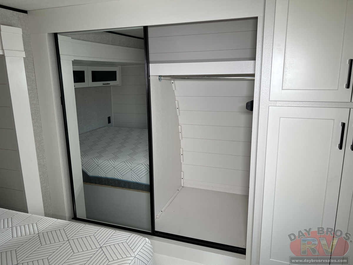2025 Jayco Jay Flight SLX 290RKS Travel Trailer