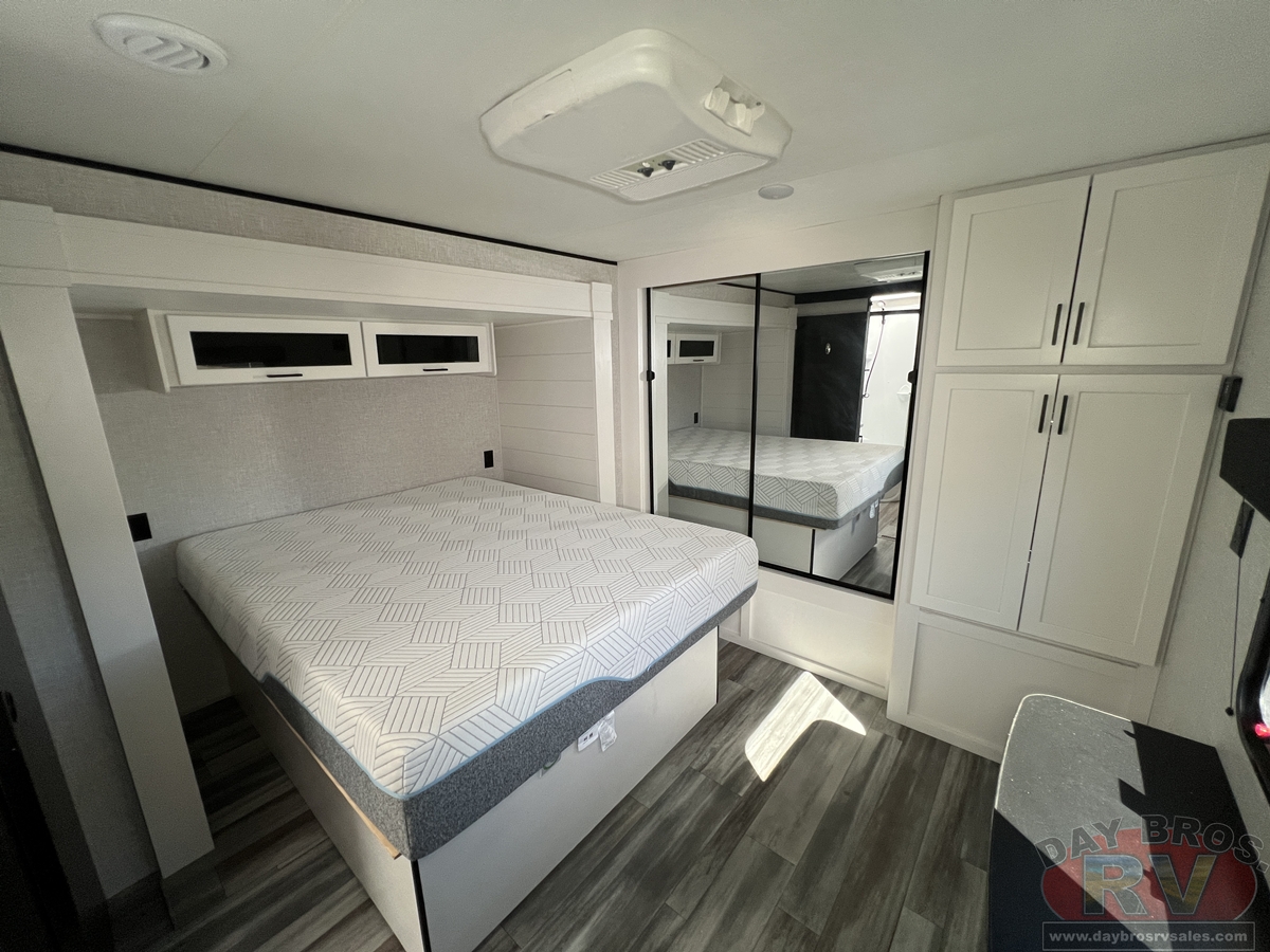 2025 Jayco Jay Flight SLX 290RKS Travel Trailer