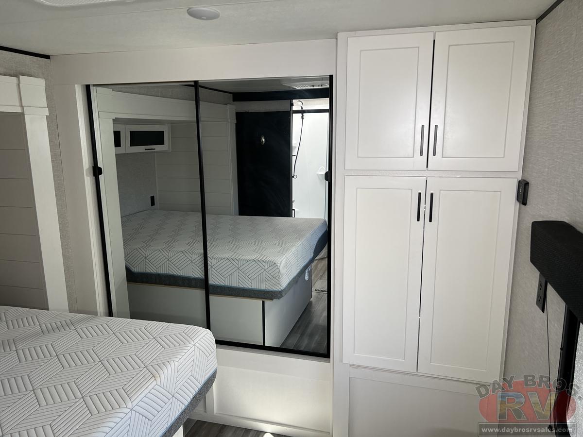 2025 Jayco Jay Flight SLX 290RKS Travel Trailer