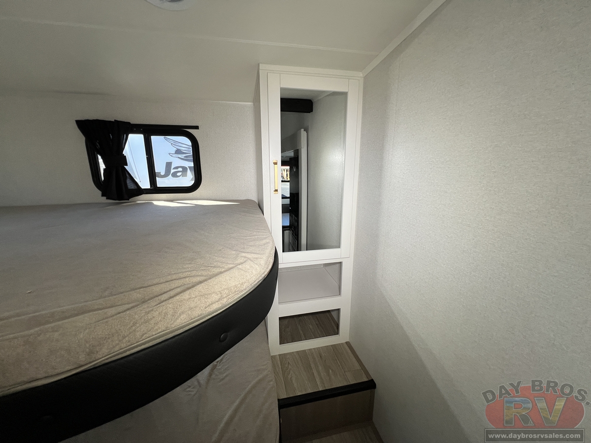 2027 Jayco Eagle SLE Fifth Wheel 28BHU Fifth Wheel