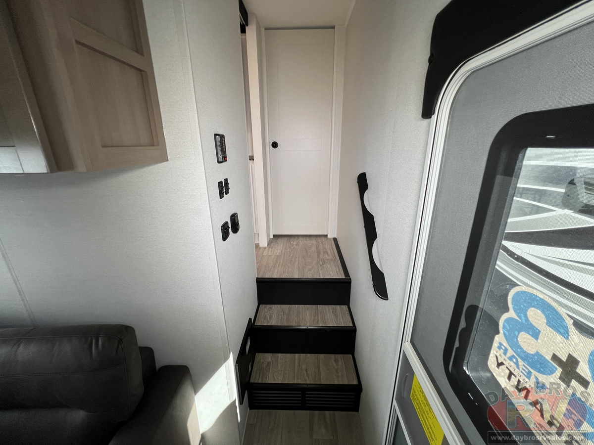2027 Jayco Eagle SLE Fifth Wheel 28BHU Fifth Wheel