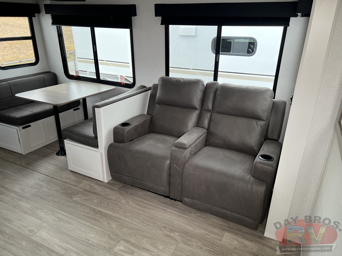 2027 Jayco Eagle SLE Fifth Wheel 28RKS Fifth Wheel